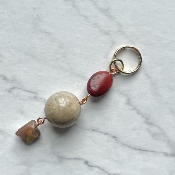 Abstract Bead Key Chain - Picture 2 of 2